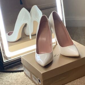 Elisabet Tang, White Stilettos, Size 9, NWOT